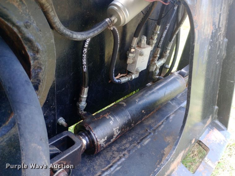 image for item NY9395 Ground Force High Flow R970 skid steer tree saw