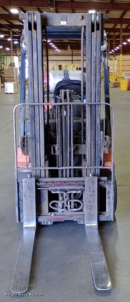 image for item NY9402 1999 Toyota 7FGCU25 forklift