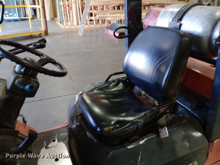 image for item NY9402 1999 Toyota 7FGCU25 forklift