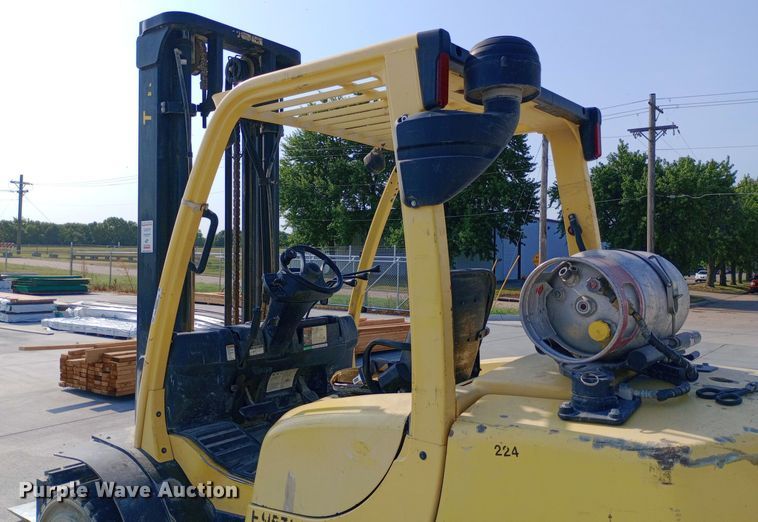 image for item NY9403 2015 Hyster H80FT forklift