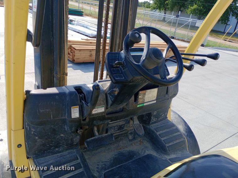 image for item NY9403 2015 Hyster H80FT forklift