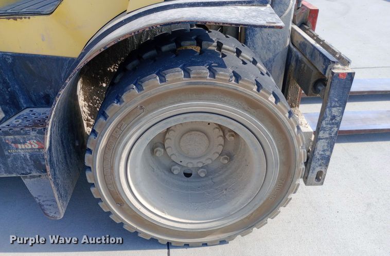 image for item NY9403 2015 Hyster H80FT forklift