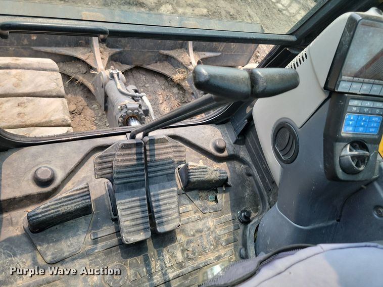 image for item OD9619 2017 Komatsu PC138USLC-11 excavator