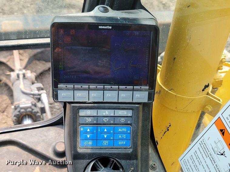 image for item OD9619 2017 Komatsu PC138USLC-11 excavator