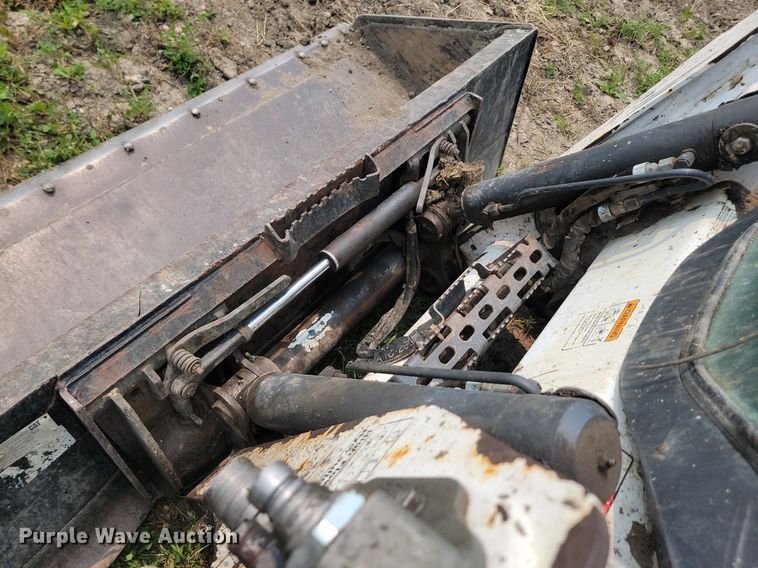 image for item OD9620 2015 Bobcat T870 tracked skid steer loader