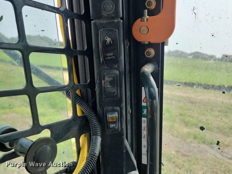 image for item OD9620 2015 Bobcat T870 tracked skid steer loader