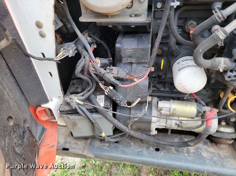 image for item OD9620 2015 Bobcat T870 tracked skid steer loader