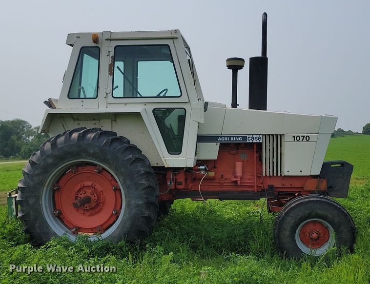 image for item OD9625 Case 1070 tractor
