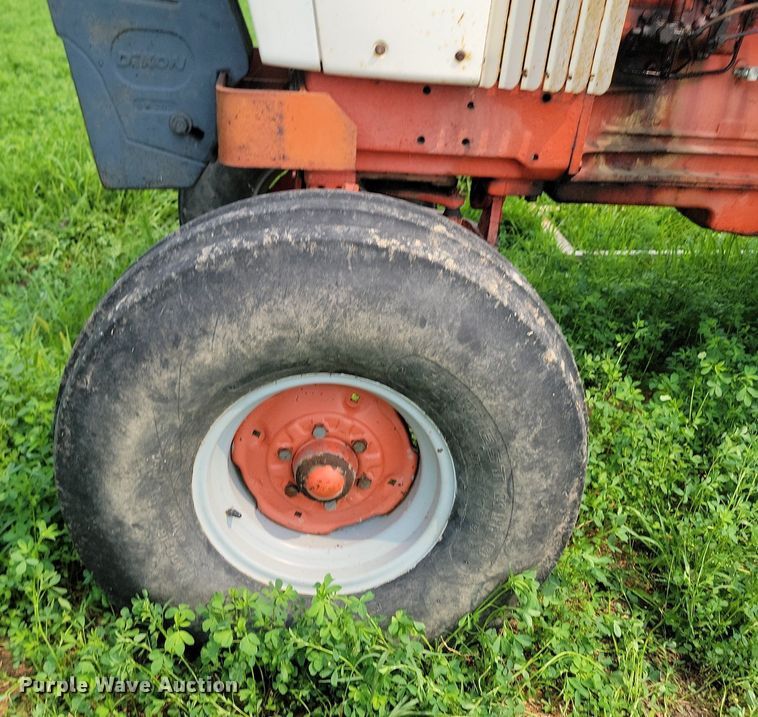 image for item OD9625 Case 1070 tractor