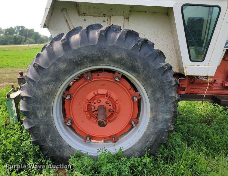 image for item OD9625 Case 1070 tractor