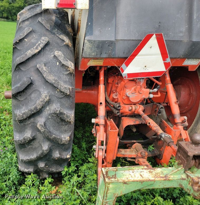 image for item OD9625 Case 1070 tractor