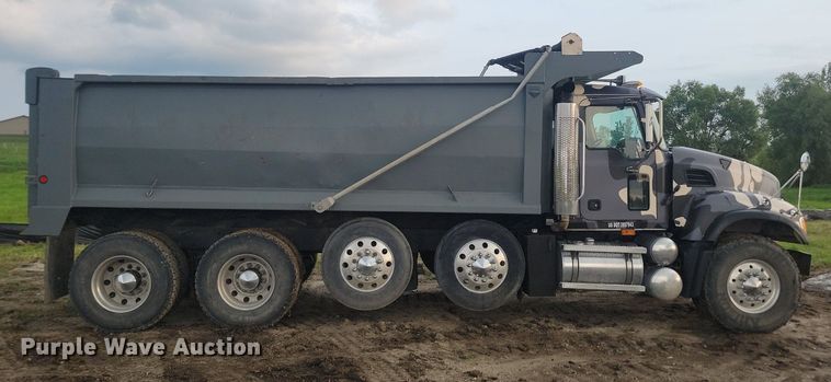 image for item OD9627 2004 Mack  CV713 dump truck