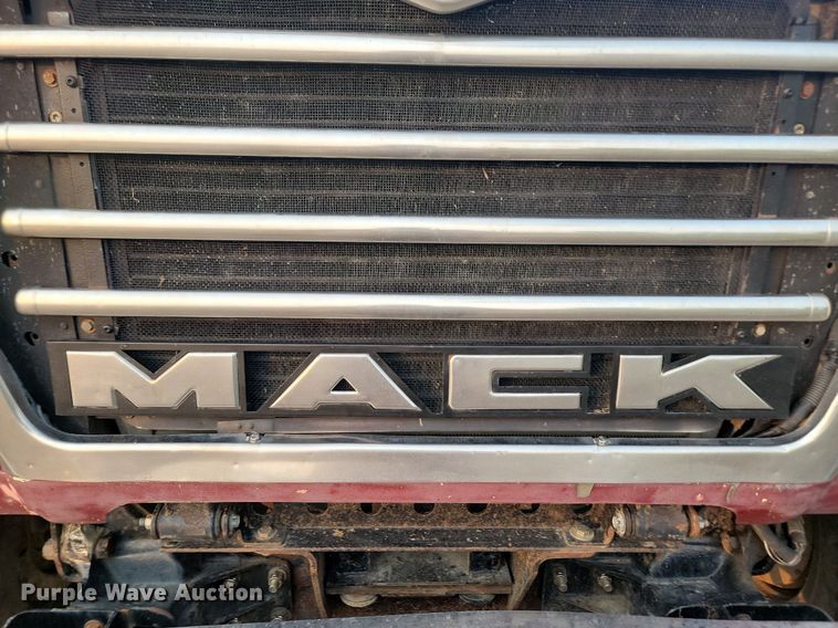 image for item OD9627 2004 Mack  CV713 dump truck