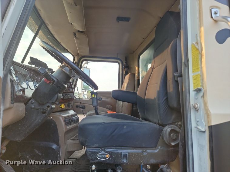 image for item OD9627 2004 Mack  CV713 dump truck