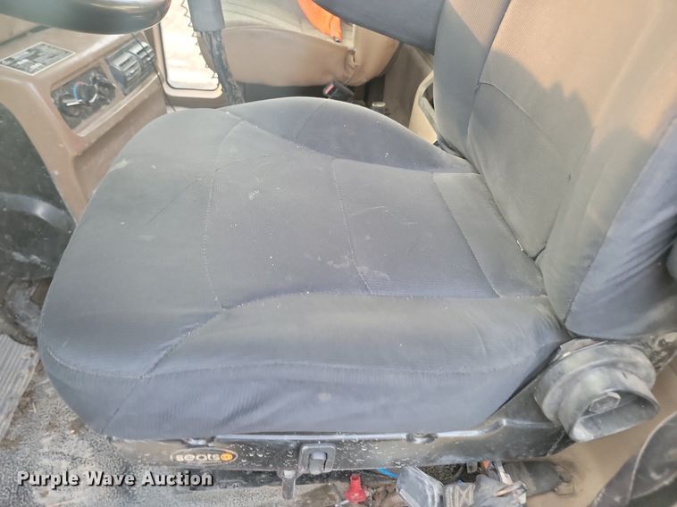 image for item OD9627 2004 Mack  CV713 dump truck