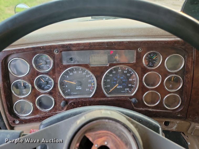 image for item OD9627 2004 Mack  CV713 dump truck