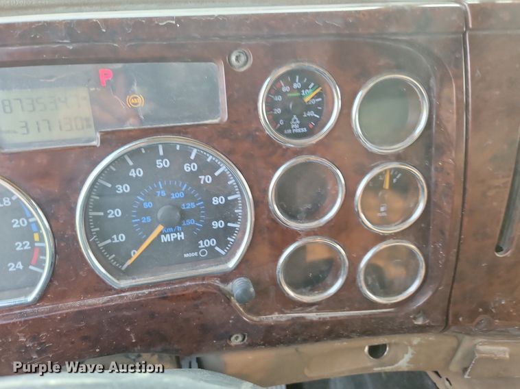 image for item OD9627 2004 Mack  CV713 dump truck