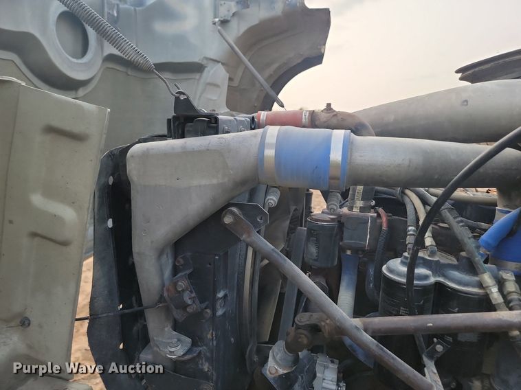 image for item OD9627 2004 Mack  CV713 dump truck