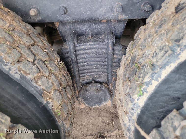 image for item OD9627 2004 Mack  CV713 dump truck