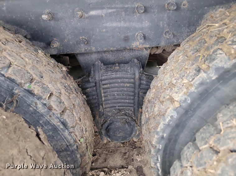 image for item OD9627 2004 Mack  CV713 dump truck