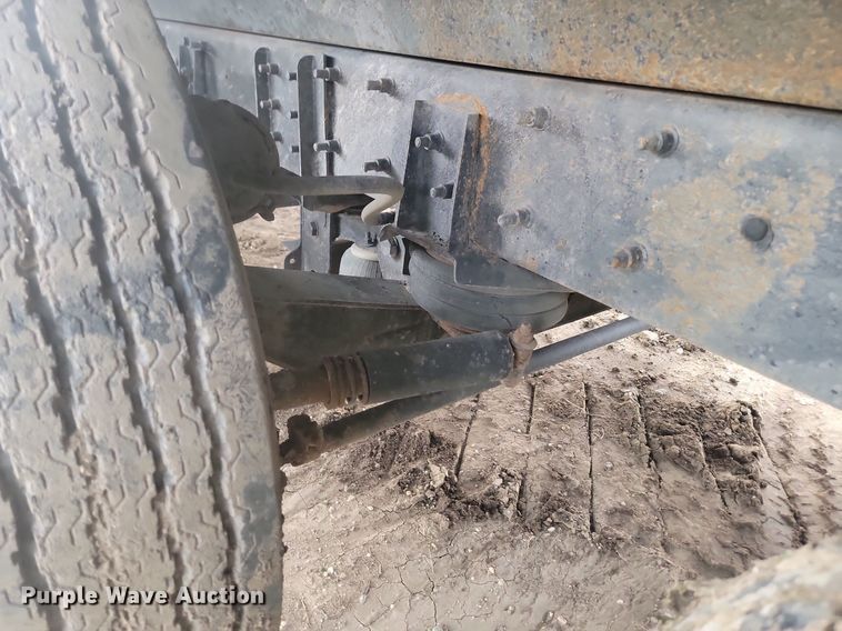 image for item OD9627 2004 Mack  CV713 dump truck