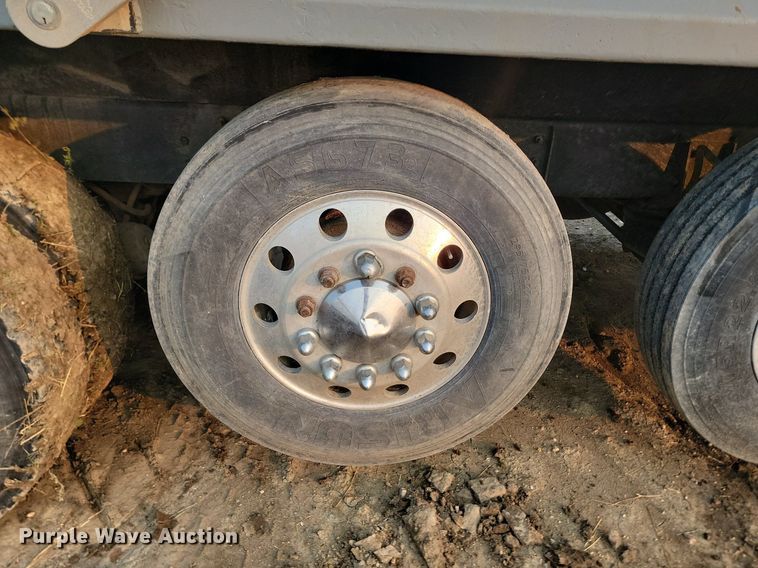 image for item OD9627 2004 Mack  CV713 dump truck