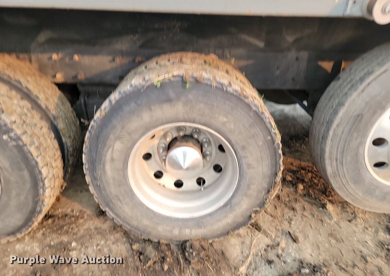 image for item OD9627 2004 Mack  CV713 dump truck