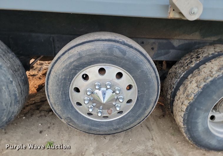 image for item OD9627 2004 Mack  CV713 dump truck