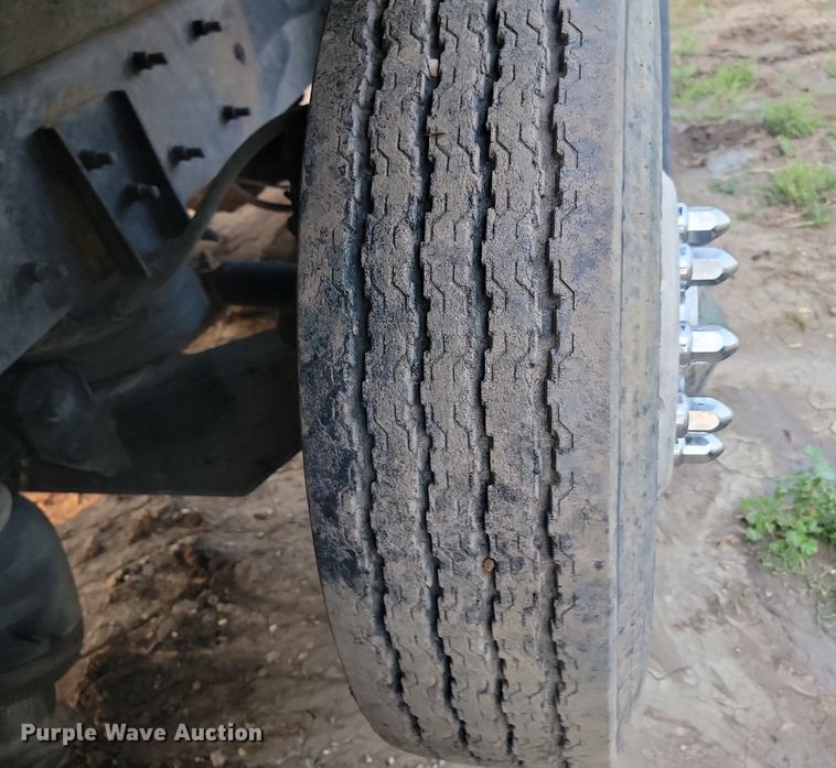 image for item OD9627 2004 Mack  CV713 dump truck