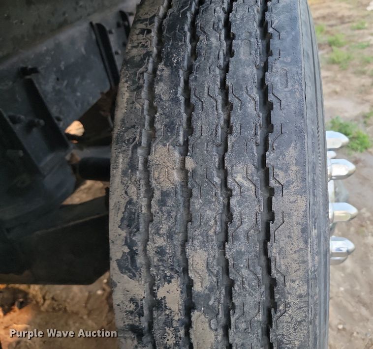 image for item OD9627 2004 Mack  CV713 dump truck