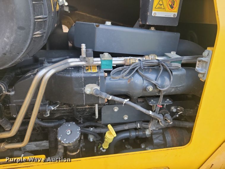 image for item OD9628 2011 Komatsu D51PX-22 dozer