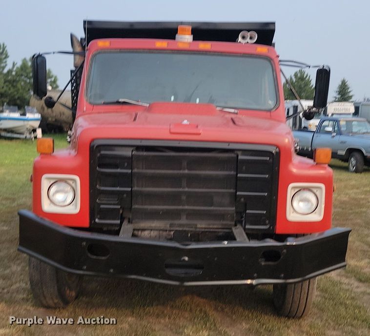 image for item OD9631 1988 International F1954 dump truck