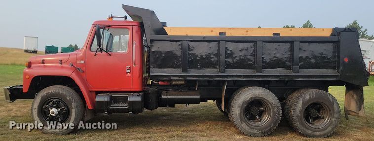 image for item OD9631 1988 International F1954 dump truck