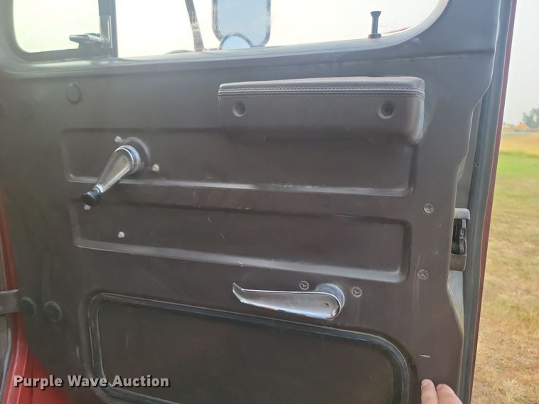 image for item OD9631 1988 International F1954 dump truck