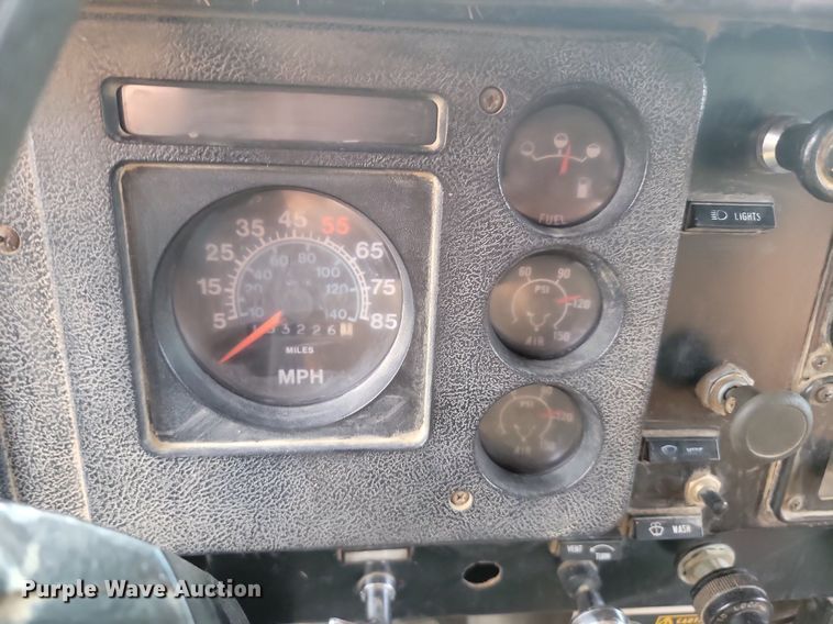 image for item OD9631 1988 International F1954 dump truck