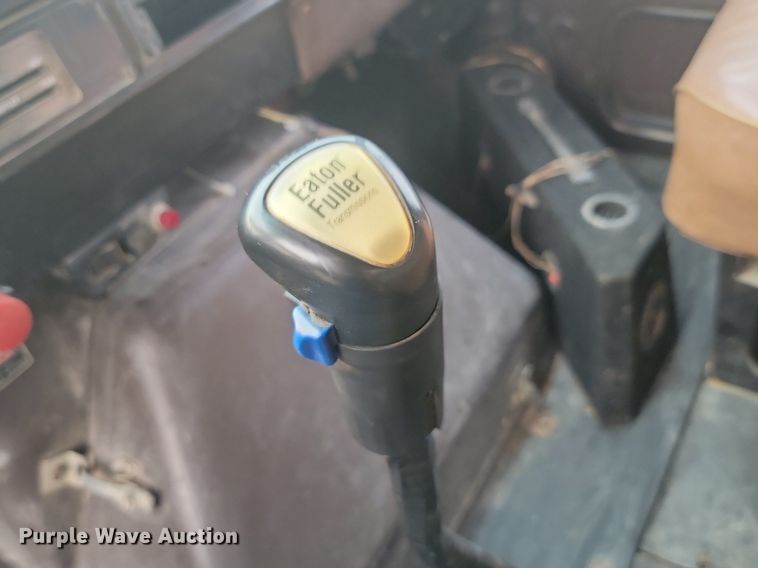 image for item OD9631 1988 International F1954 dump truck