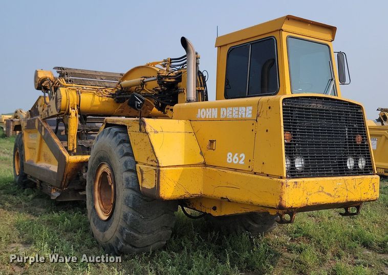 image for item OD9633 1983 John Deere 862 elevating scraper