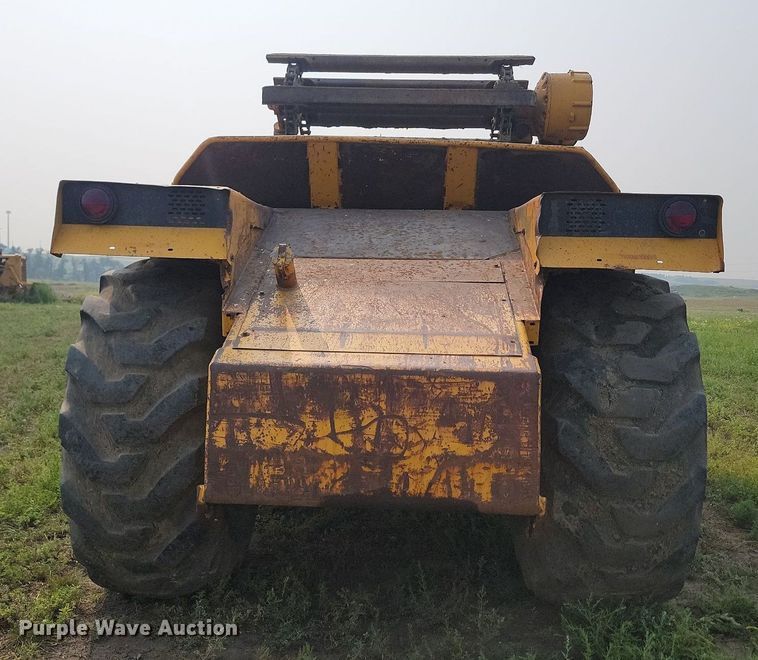 image for item OD9633 1983 John Deere 862 elevating scraper