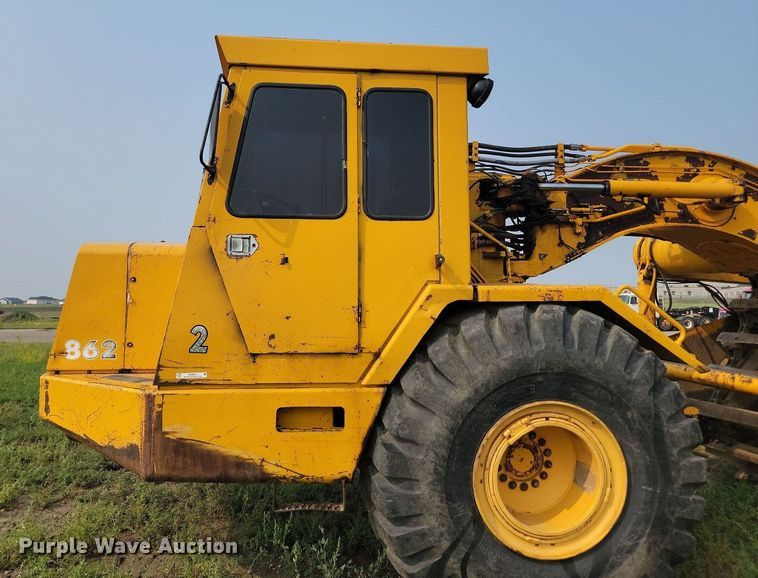 image for item OD9633 1983 John Deere 862 elevating scraper