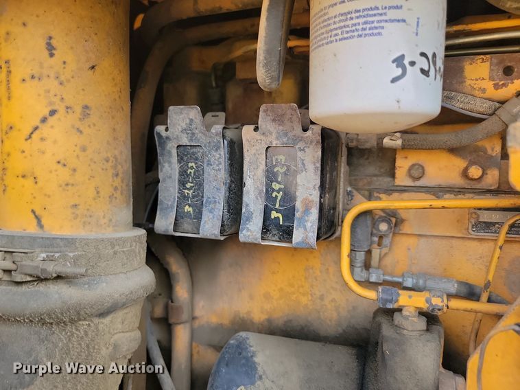 image for item OD9633 1983 John Deere 862 elevating scraper