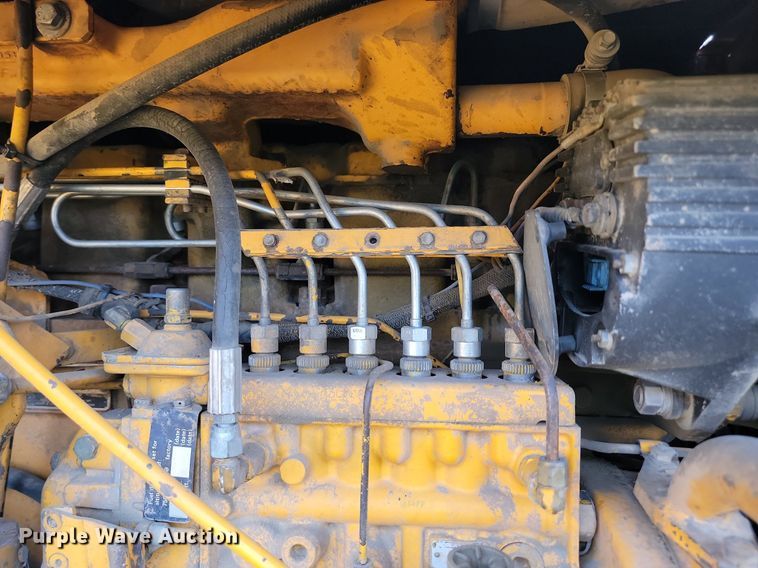 image for item OD9633 1983 John Deere 862 elevating scraper