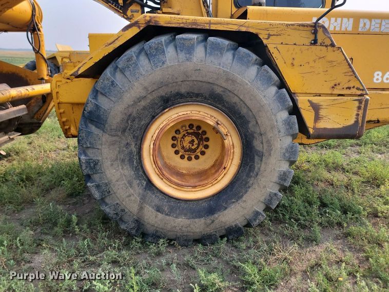 image for item OD9633 1983 John Deere 862 elevating scraper