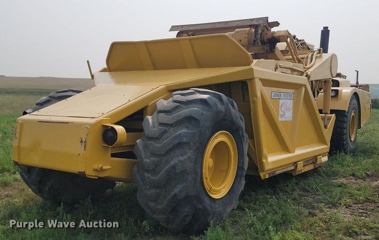 image for item OD9634 1972 John Deere 860 elevating scraper