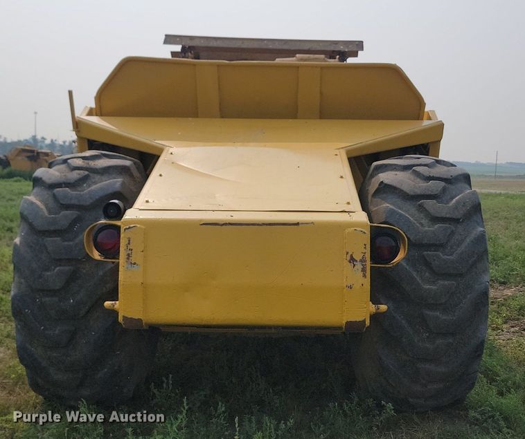 image for item OD9634 1972 John Deere 860 elevating scraper