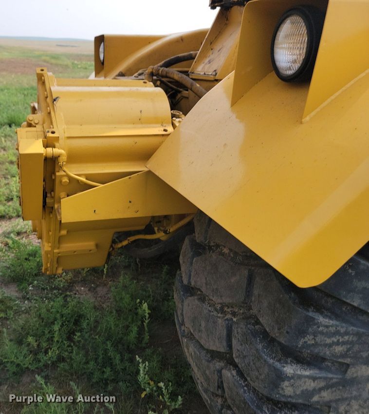 image for item OD9634 1972 John Deere 860 elevating scraper