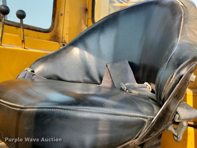 image for item OD9634 1972 John Deere 860 elevating scraper