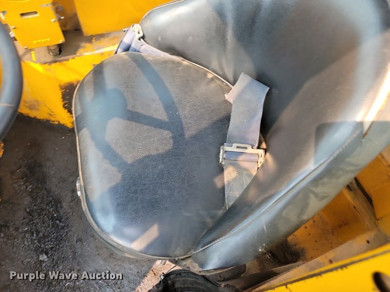 image for item OD9634 1972 John Deere 860 elevating scraper