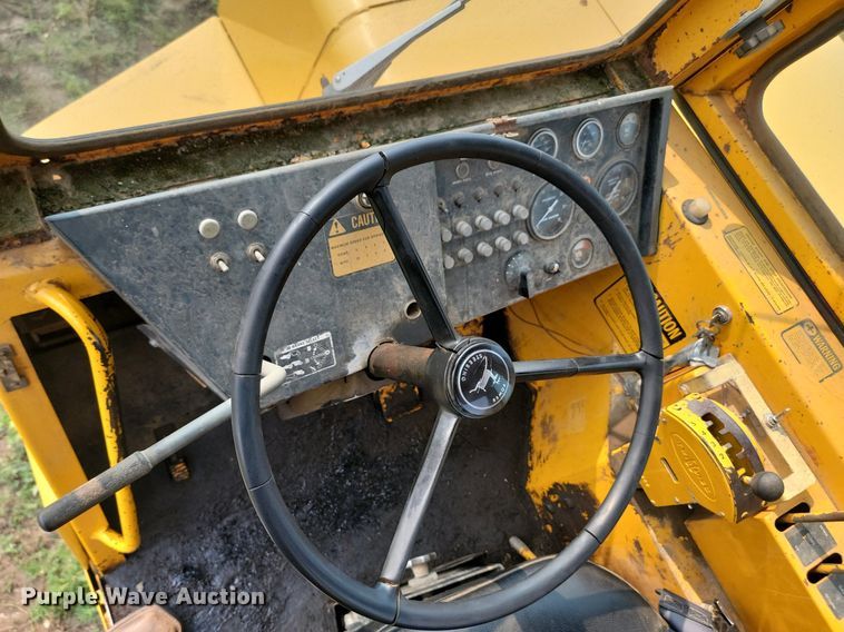 image for item OD9634 1972 John Deere 860 elevating scraper