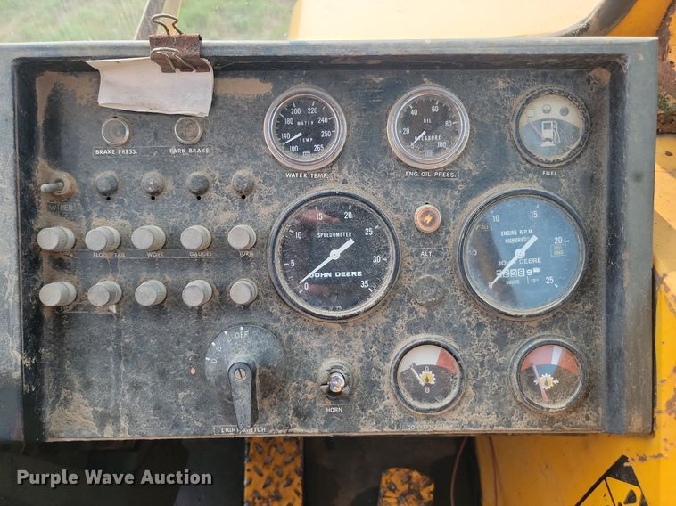 image for item OD9634 1972 John Deere 860 elevating scraper