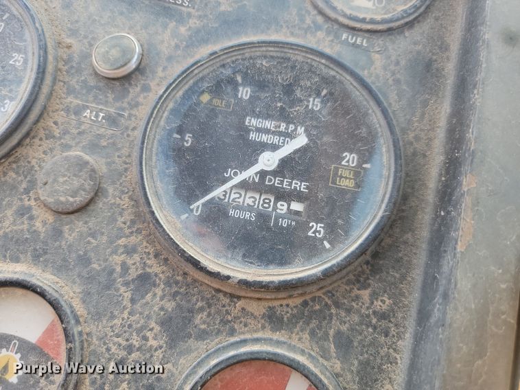 image for item OD9634 1972 John Deere 860 elevating scraper